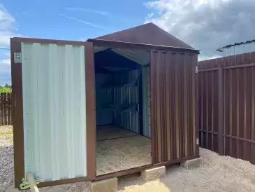 Хозблок для садовой техники и велосипедов в шоколадном цвете в дер. Троицкое, г.о. Клин, МО