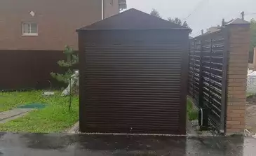 Хозблок для садового инвентаря в шоколадном цвете в пос. Петровский, Тульская обл.