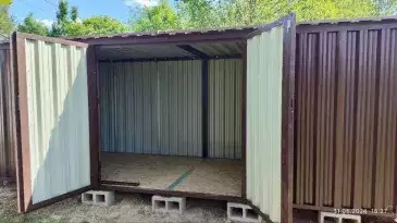 Хозблок для оборудования и садовых принадлежностей в шоколадном цвете в дер. Фомино, Кольчугинский р-н, Владимирская обл.